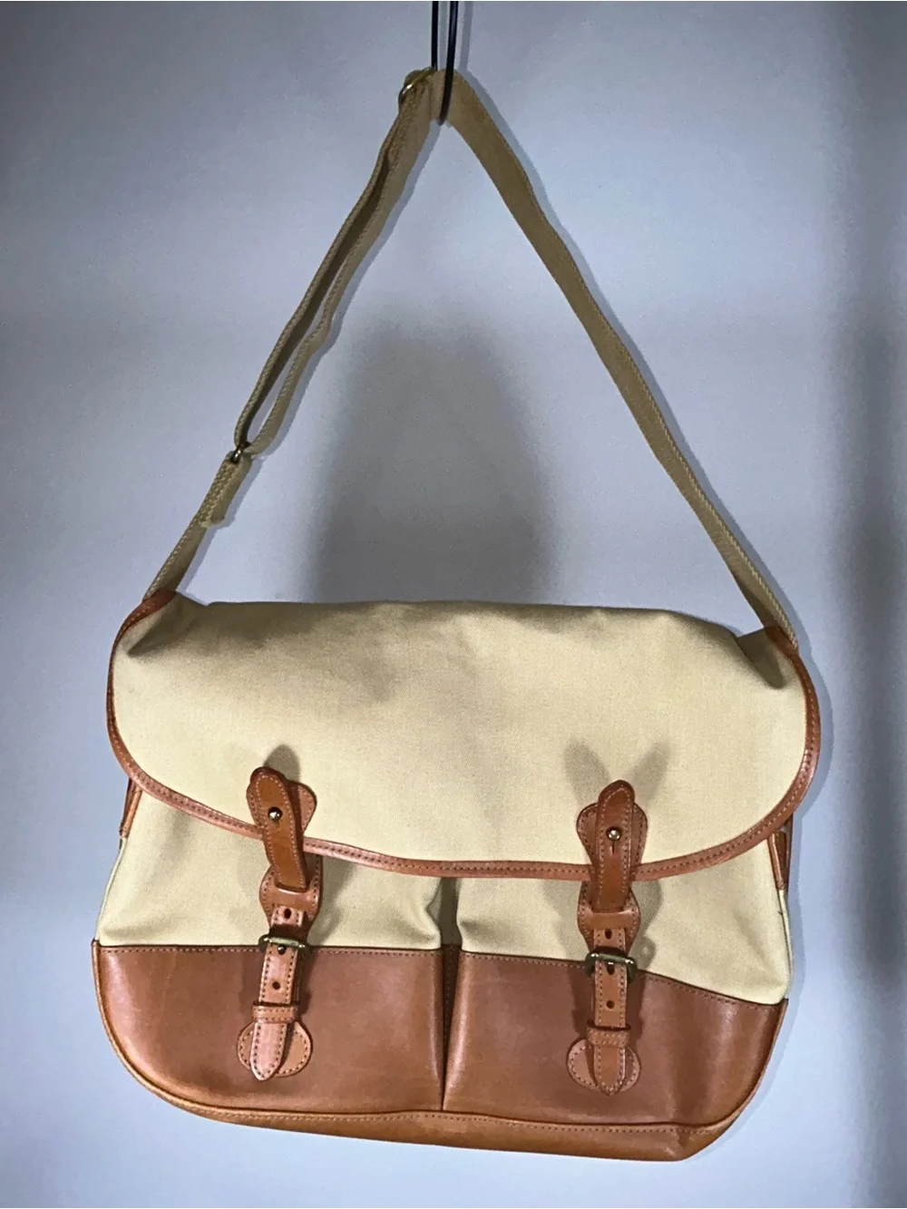 Vintage 80s Banana Republic British Low Profile Messenger Safari Style Bag